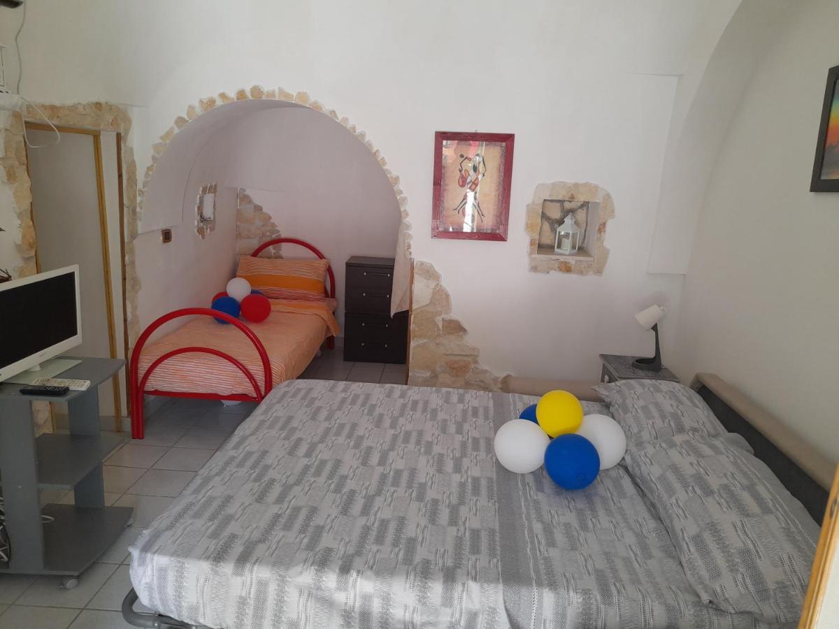 מרטינה פרנקה Trullo Natura Loale מראה חיצוני תמונה